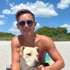 Meet your Posher, Colin